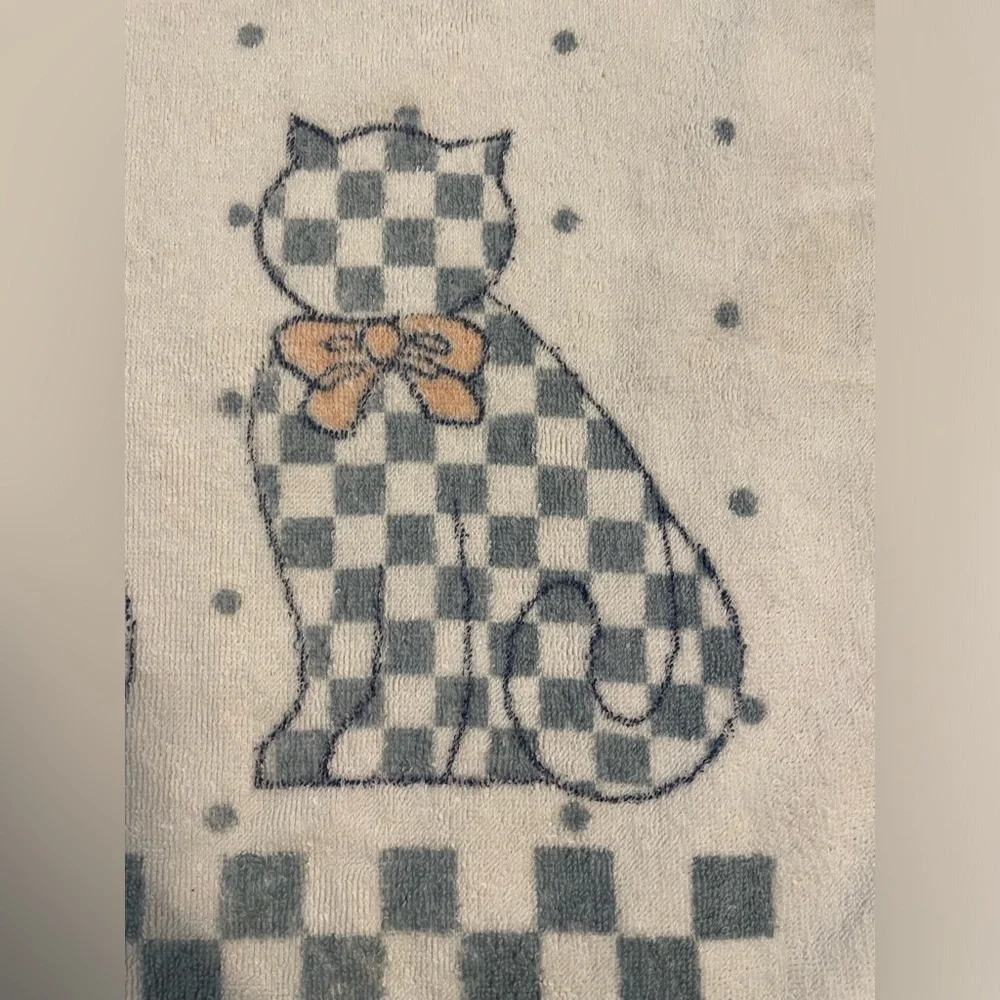 Vintage 80’s Osh Kosh Cat Patterned Sm Bath Towel - White and Blue 100% Cotton